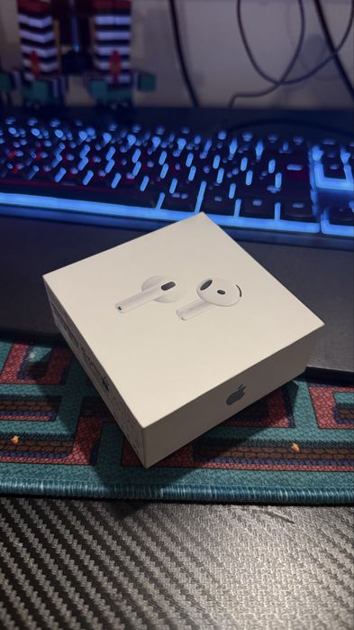 Apple AirPods 4 cancelamento