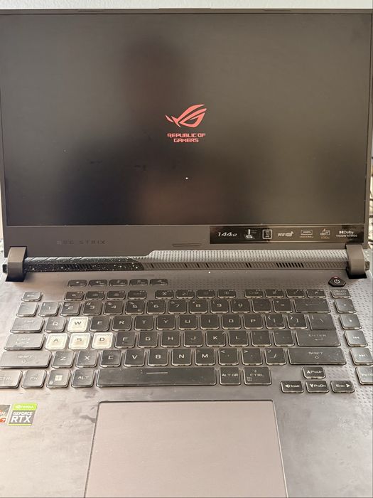 Laptop gamingowy ASUS ROG Strix G15 (G513RC)