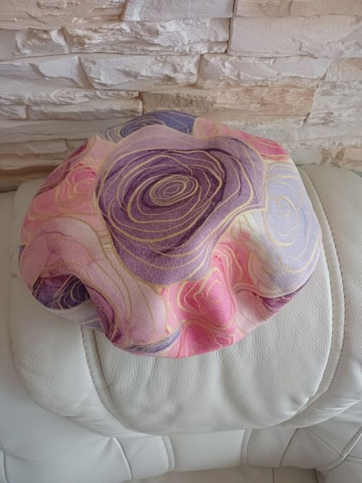 Nowy beret dwuwarstwowy 56 cm