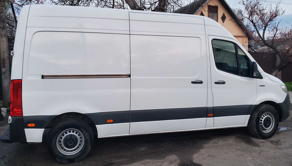 Продам электромобиль Mercedes-Benz eSprinter W910.