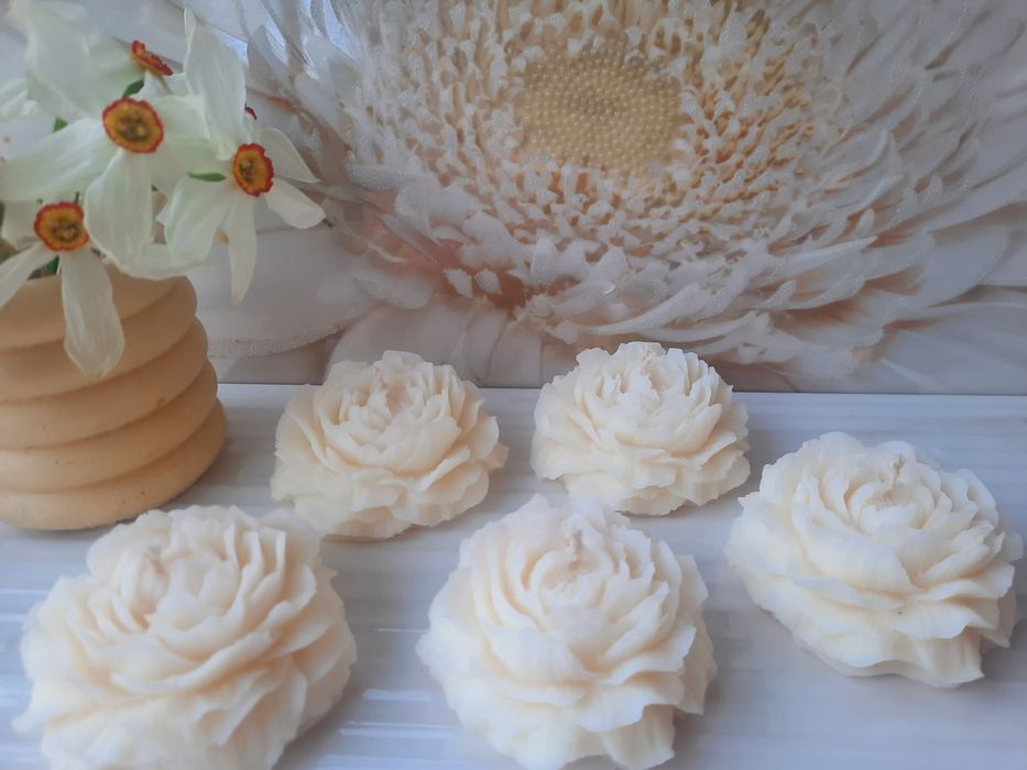 Аромосвіча "Півонія" (Подарунок)  з оливкового воску