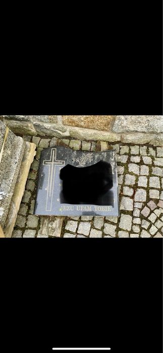 Pomnik granitowy plus napisówka