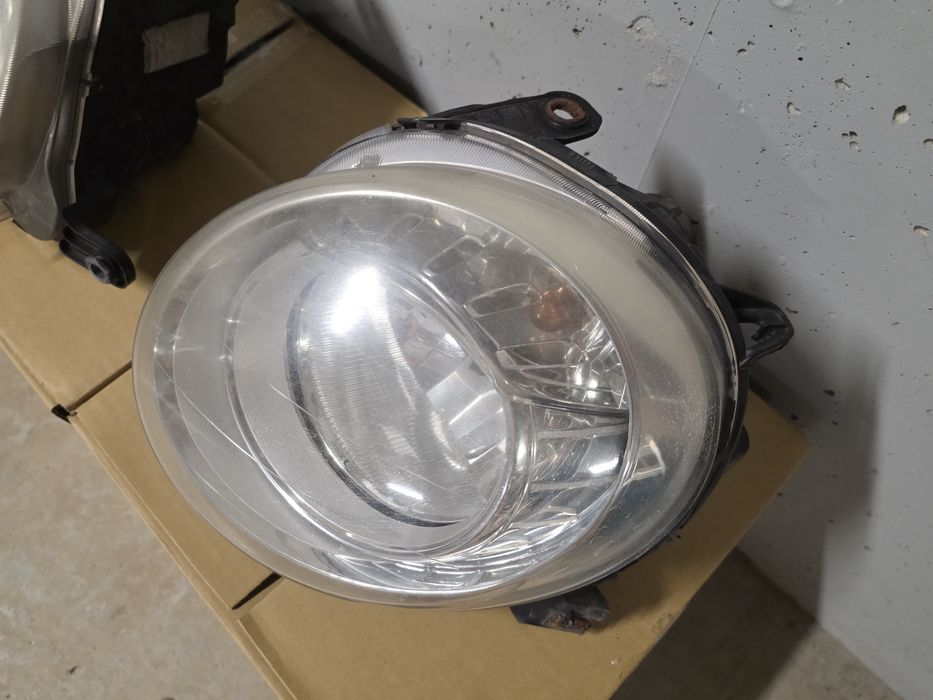 Lampy przednie przód FIAT 500 lewa prawa kpl

Lampy przednie przód FI