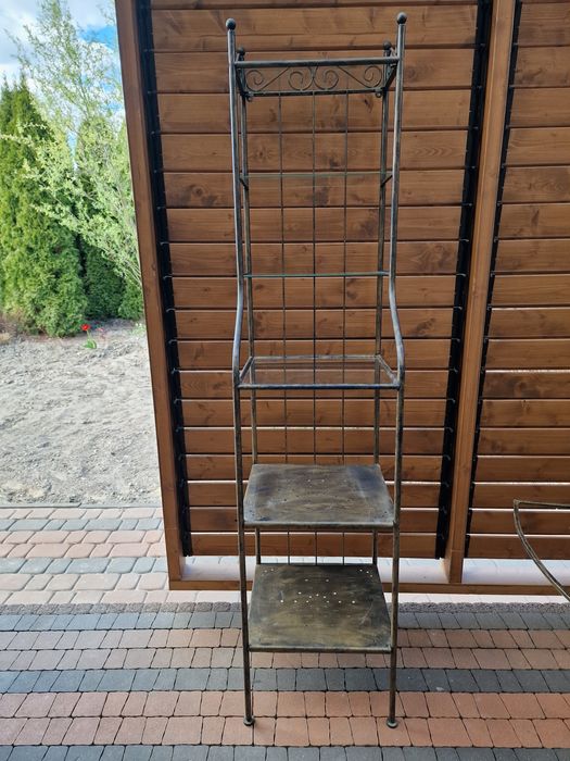 Regał metalowy IKEA RÖNNSKÄR – Styl Retro z patyną