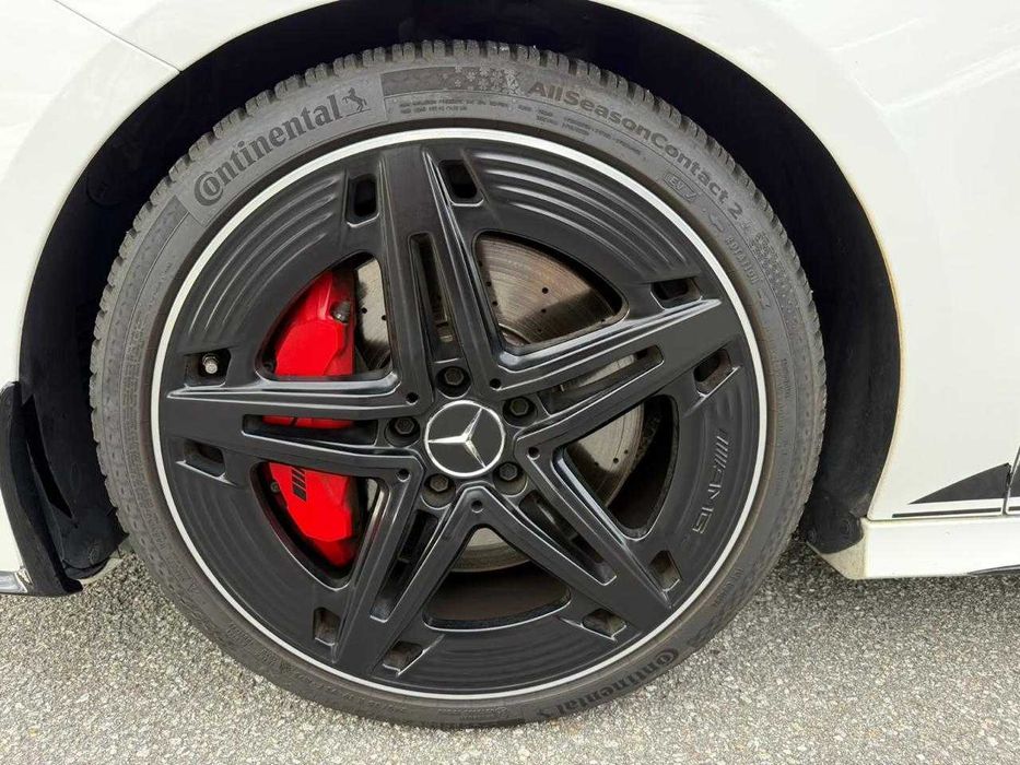 Mercedes-Benz CLA 35 AMG