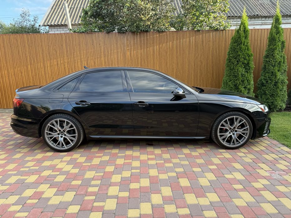 Продам Audi S4 B9 рест