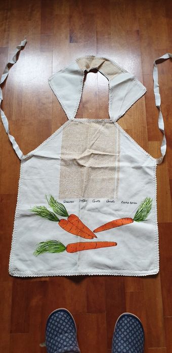 Embroidered Bread Bag and Apron423917610631188481