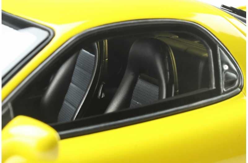 Model Mazda RX7 (FD) Type R Bathurst R 1:18 Ottomobile OT397