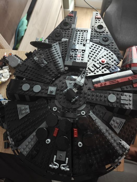 LEGO star wars sokół milenium czarny