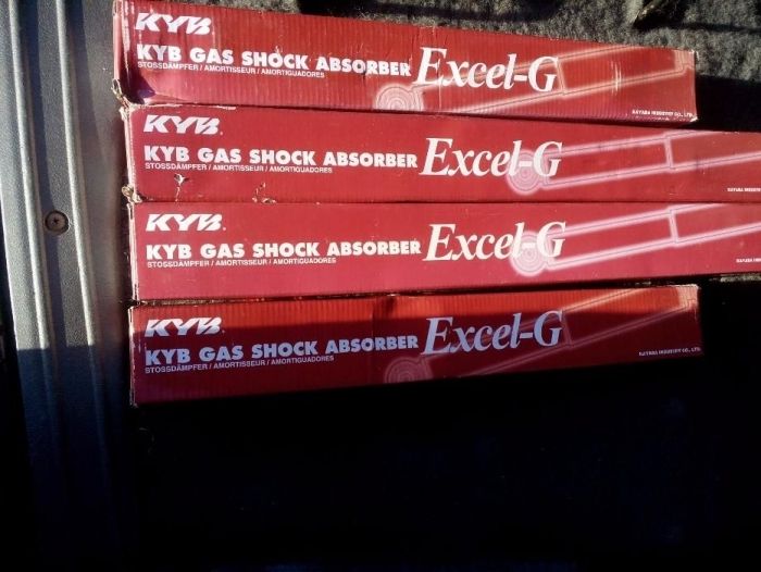 4 Amortecedores Mitsubishi Pagero 2.5/2.8 TD - KYB NOVOS