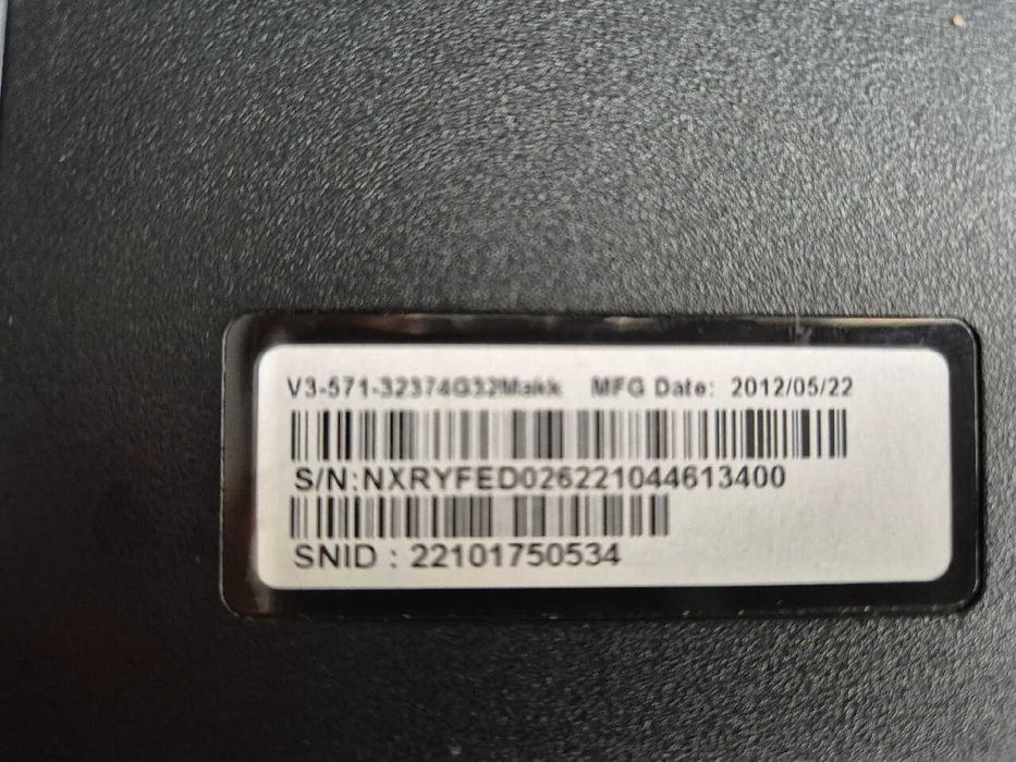 Laptop ACER V3 core I3