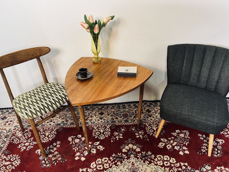 Stolik PRL liść patyczak lata 60 orzech mat vintage