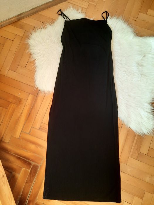 Długa sukienka wieczorowa