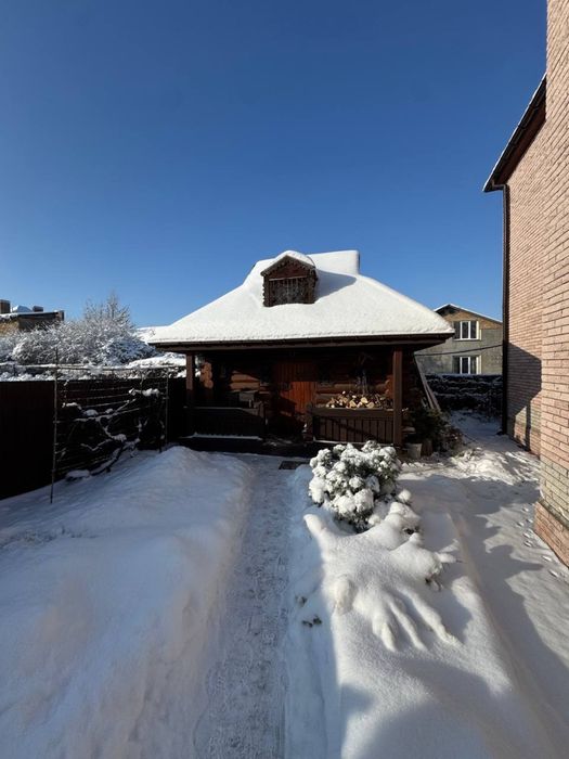 Будинок у Бучі з ремонтом на великій ділянці!