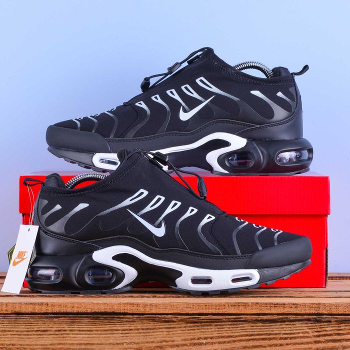 (2106) Термо осінь-зима Кросівки Nike Air Max TN чорні з білим (39,42,44) найк найки тн