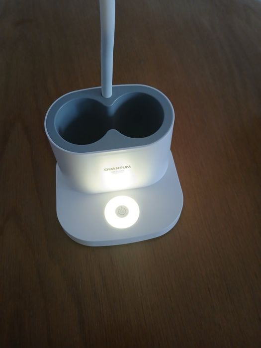 Настільна лампа Quantum