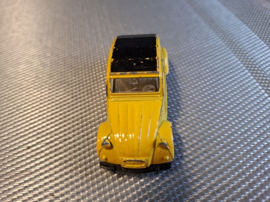 Maisto citroen 2cv skala 1:64