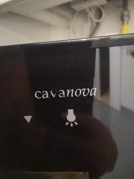 Garrafeira frigorífica para 4 garrafas