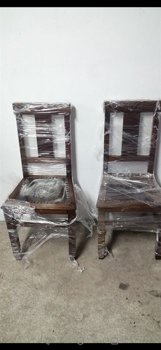 4 cadeiras Antigas