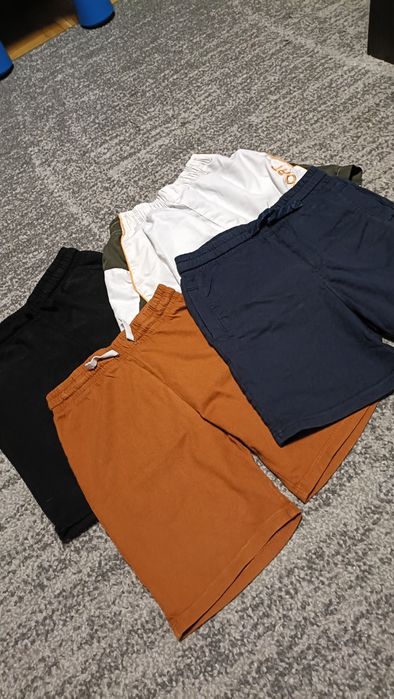 4 x Spodenki rozm. 122