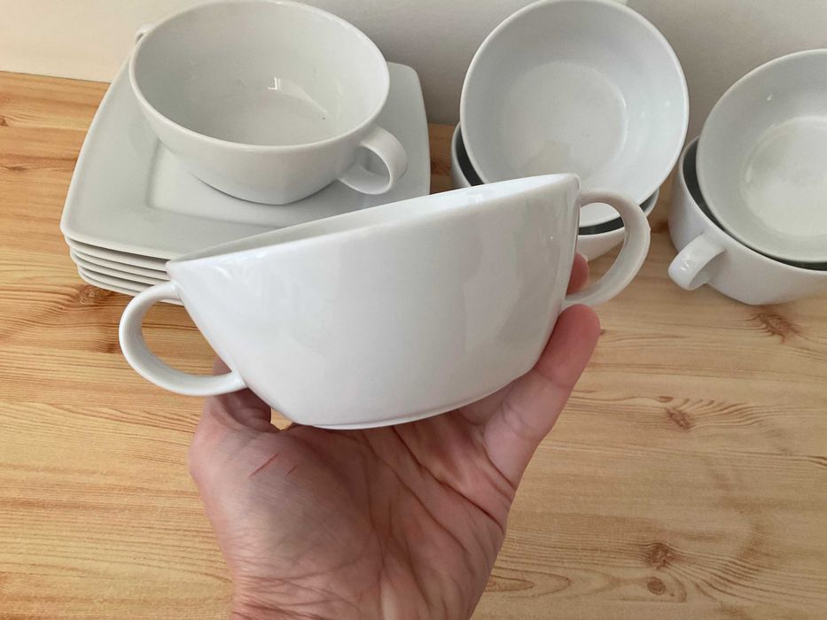 Bulionówki - porcelana - Lubiana -