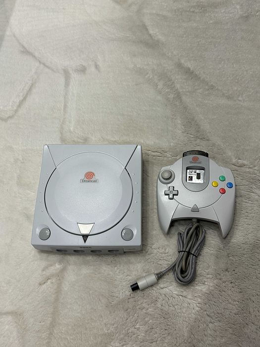 Konsola Sega Dreamcast NTSC-j + oryginalny pad z kartą pamięci + gra