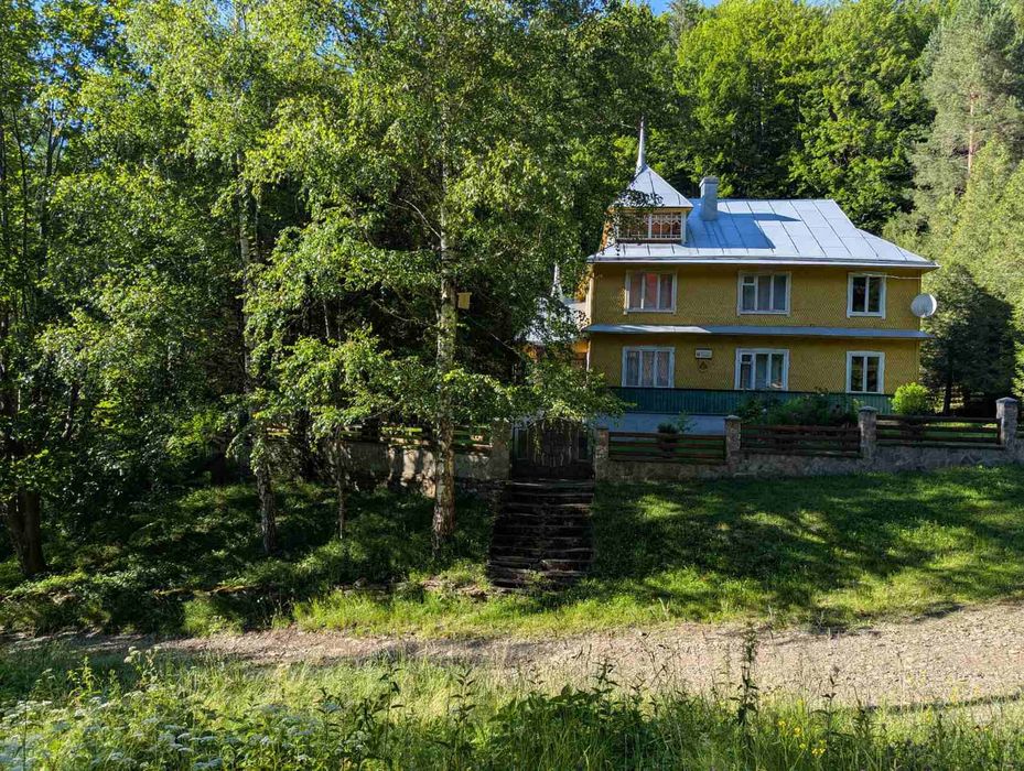 Чудовий будинок   немає поруч сусідів – pohled 2