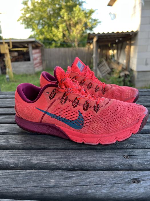 Nike Zoom бігові кросівки розмір 41( 26,5)