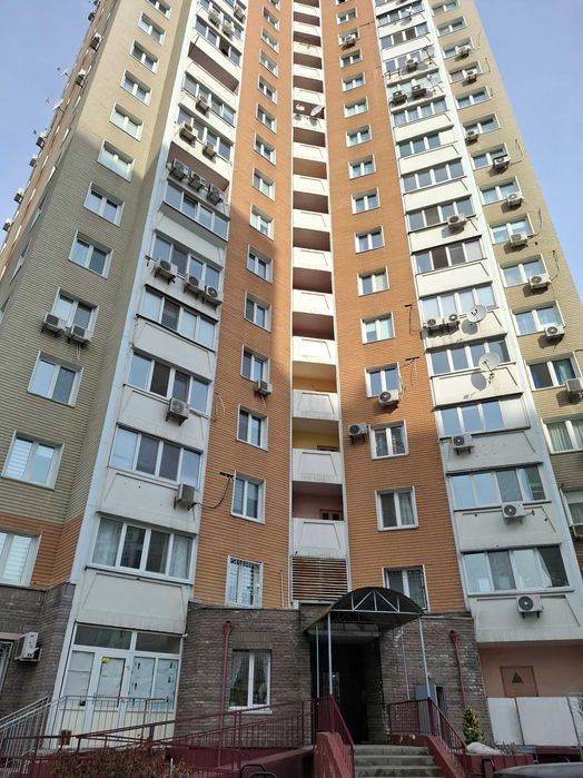 Оренда 3-кім. Драгоманова 1-б  метро Позняки  Дарницький район