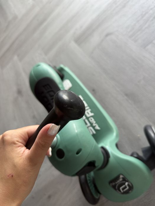 Jeździk Scoot and Ride