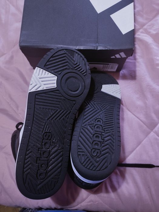 Sapatilhas adidas 38