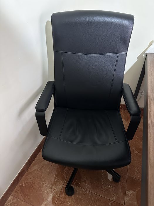 Cadeira Giratoria de Escritorio (Usada)