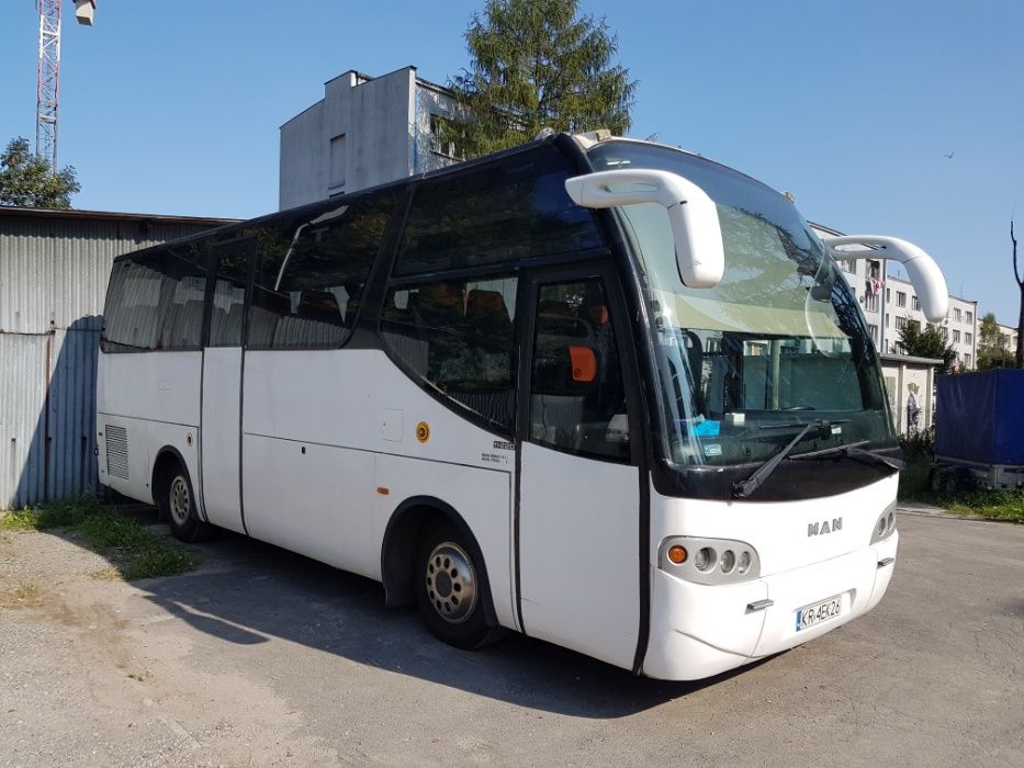 Wynajem autokarów autobusów transport przewóz osób, busy 9 osób, SUV