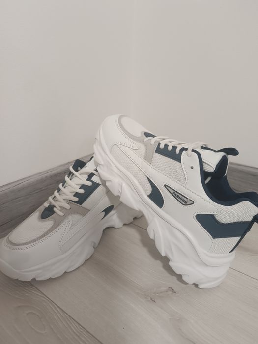 Кросівки чоловічі 41 розмір