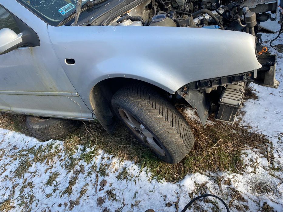Volkswagen Golf 4 błotnik prawy lewy przód