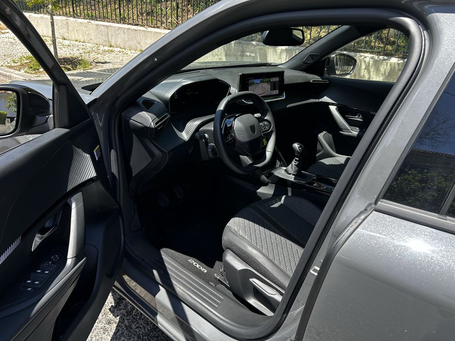 Peugeot 2008  1.2