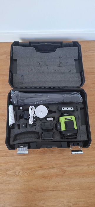 Nível Laser 16 linhas 2 Bateria USB C + tripé NOVO 3D 360 pladur NOVO