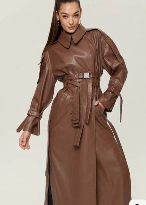 Жіночий коричневтий тренч з еко шкіри від українського  бренду Gepur