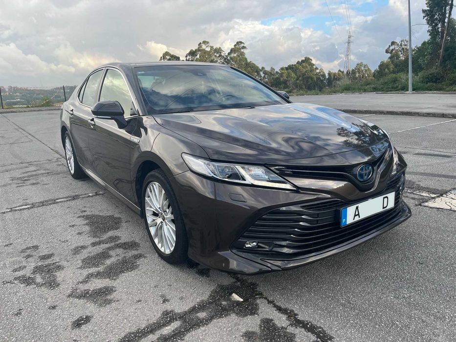 Toyota Camry Exclusive - Garantia até 2028