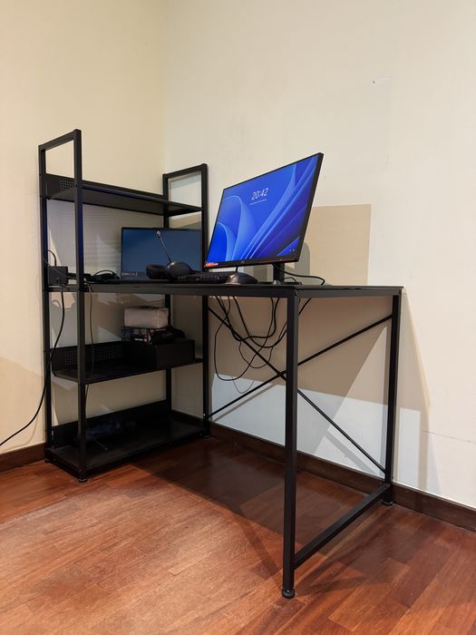 Mesa para estudo/computador