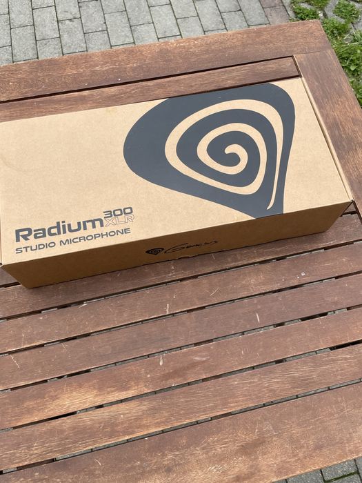Mikrofon genesis radium 300
