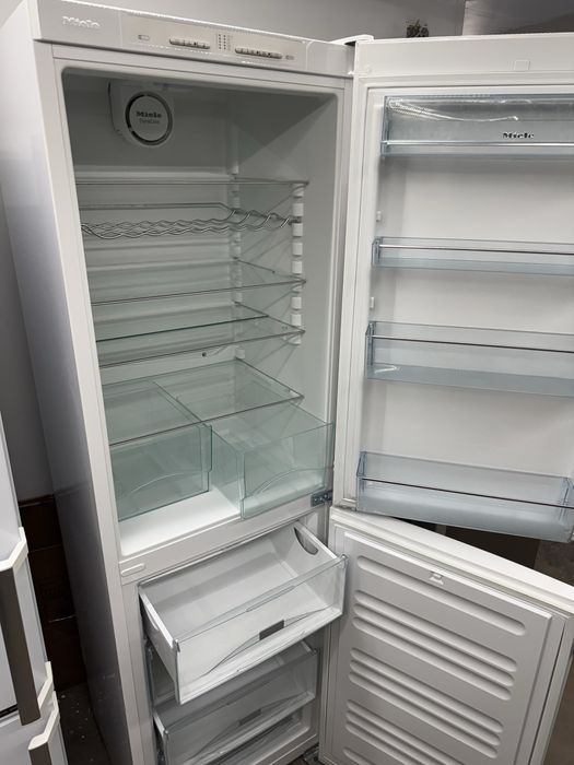 Lodowka Miele No-Frost 2 metry duża