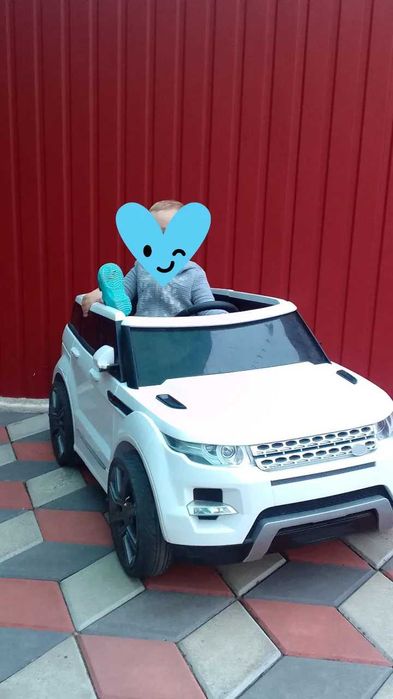 Дитячий електромобіль Range Rover
