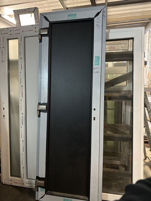 Porta de entrada PVC preta ambos os lados 76L/219,5A