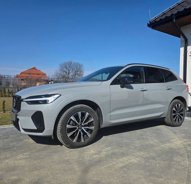 Volvo XC 60 Volvo XC60 B5 2023 | Benzyna | PLUS DARK | 22 tys km | serwis ASO