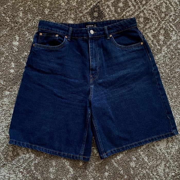 Шорти бермуди ))