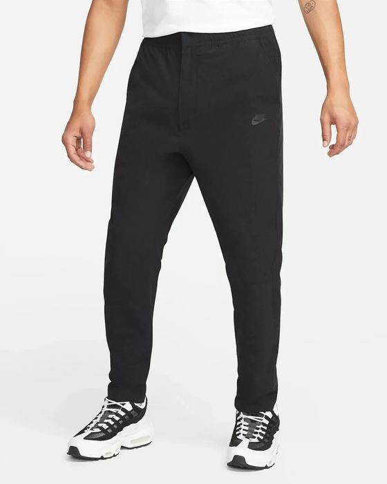 Брюки Nike Sportswear Woven Commuter Trousers (DM6621-010)