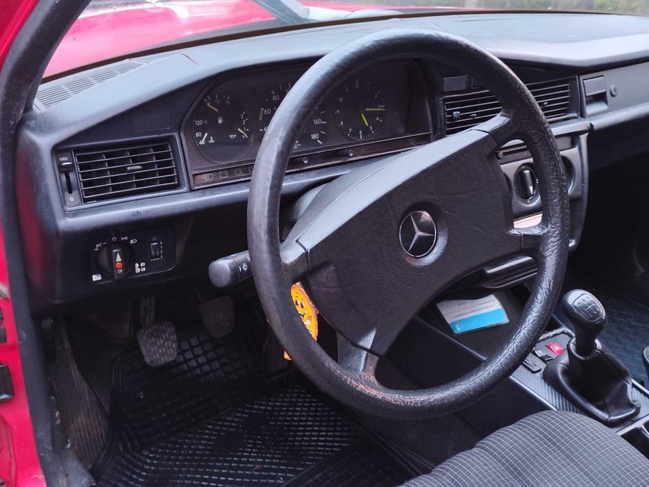 MERCEDES 190 D - 1986