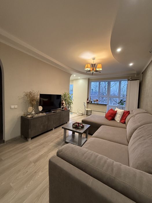 2 кімнатна квартира. Центр