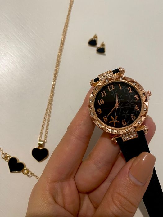 Conjunto Relógio + Pulseira + Colar + Brinco por 12€ - Artigo Novos